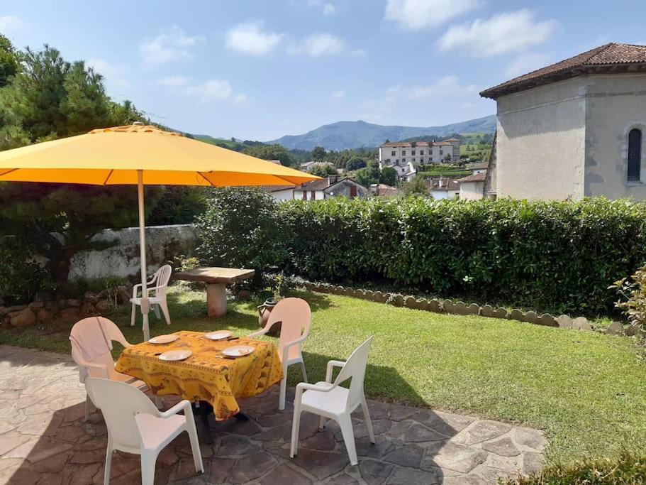 Logement Calme Et Authentique A Espelette Exteriör bild